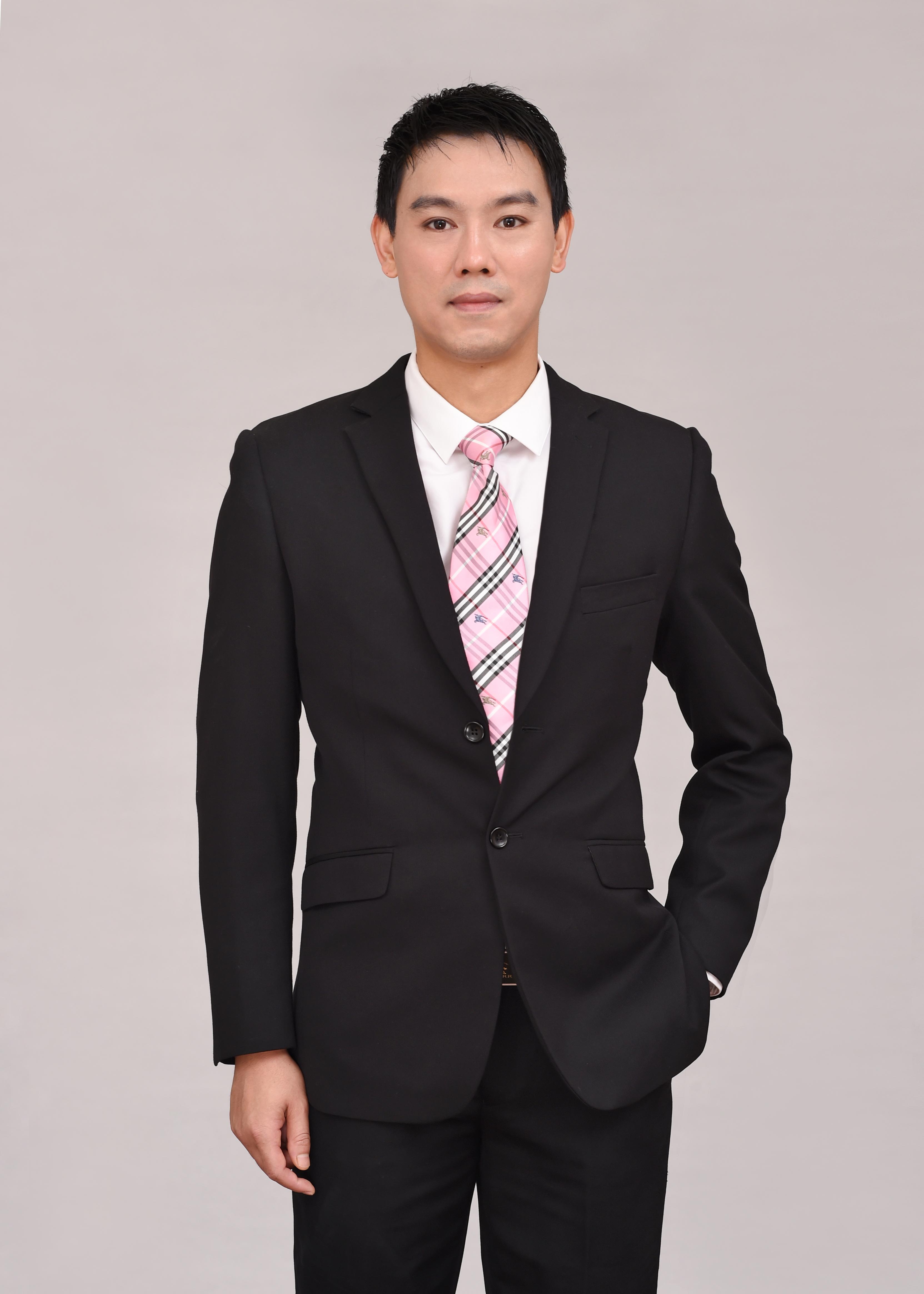 杜勇 灯光与音效负责人